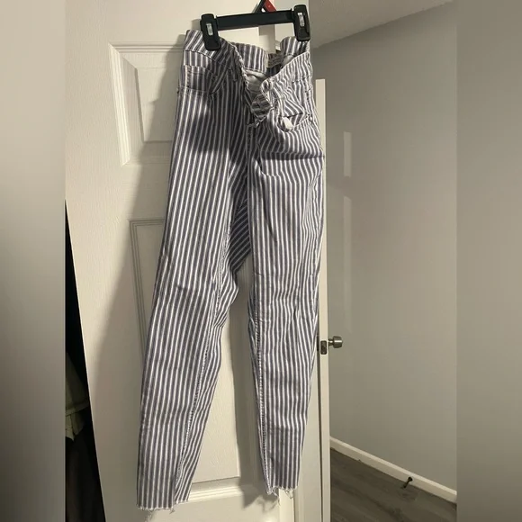 Zara Striped Denim Jeans - Picture 3 of 5